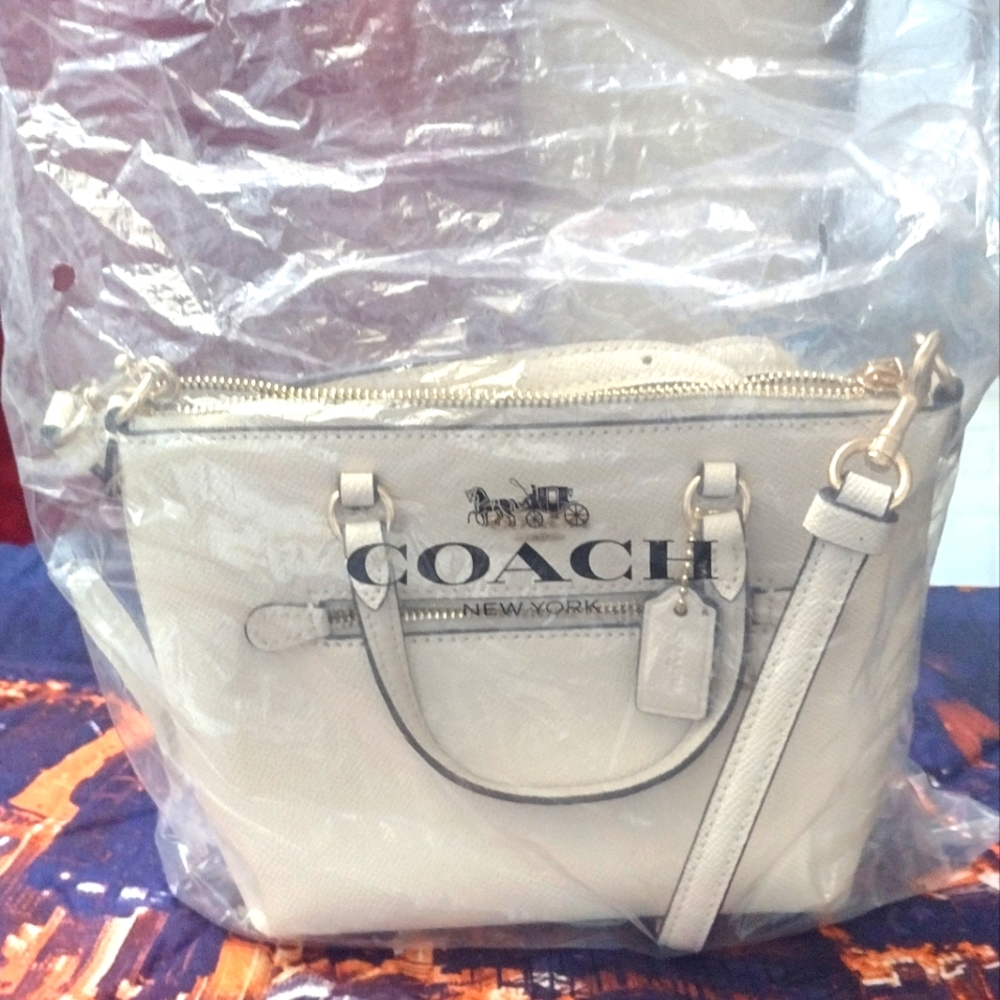 Coach Mini Gallery